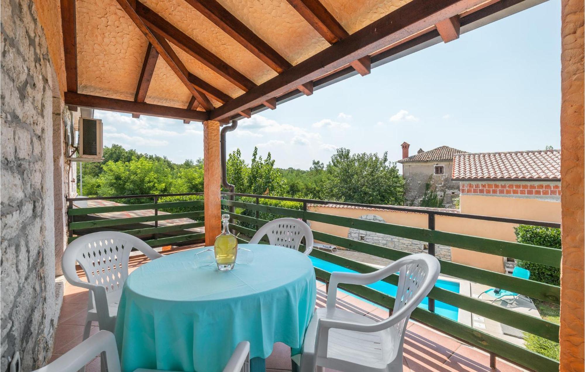 Lovely Home In Visnjan With Outdoor Swimming Pool Zewnętrze zdjęcie